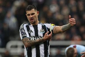 吉马良斯复出记：肌肉撕裂20厘米，重返赛场盼战世界杯