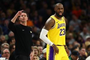 半场10助攻！雷迪克称詹姆斯领导力助湖人掀翻火箭