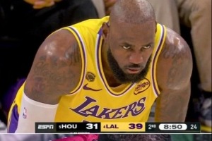 岁月无痕：詹姆斯14年仍封神，ESPN见证‘死亡之瞳’的恐怖专注