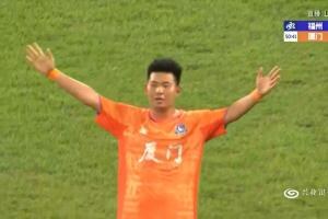 厦门队2-0福州队 江泽源角球头球打破僵局