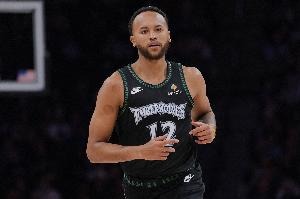 李凯尔季后赛替补无发挥 7分钟仅1抢断