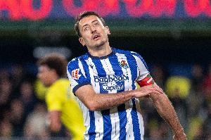 奥亚萨瓦尔：背身应对点球 腌黄瓜汁失效坦诚压力