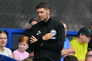 热刺有利情报：布莱顿主帅赫尔泽勒受禁赛影响无法现场