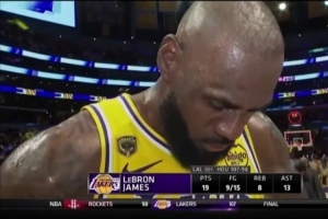 勒布朗：季后赛强度初尝 后场将更专注应对