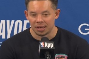 米奇：文班亚马季后赛状态出色 马刺展现极强竞争性