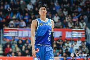 新星邹阳砍21分 杨曦皓抢下5篮板 福建vs广州战况激烈