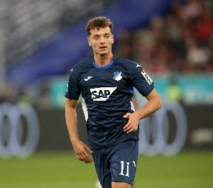 阿斯拉尼获多特总监高评，但转会传闻遭官方否认