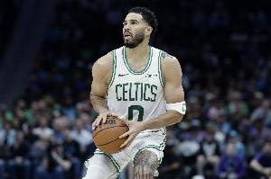 豪泽高度评价塔图姆的自律与进步