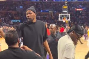 杜兰特怼湖蜜：别再对着成年人的家伙喊叫了