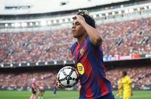 巴萨欧冠折戟难灭雄心，西甲夺冠在即辉煌可期