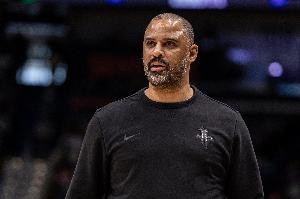 火箭进攻效率低下 杨健称湖人深谙其道步步紧逼