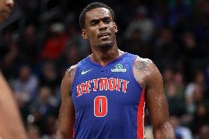 杜伦火力全失：4球3中8分7板负值惨淡创新低