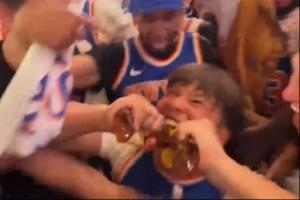 球迷赛后狂呼：杨离开纽约去向成谜