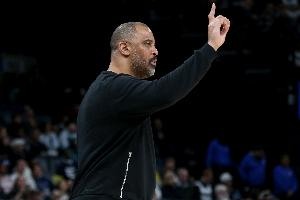 乌度卡与芬奇：西部季后赛谁指挥失当？