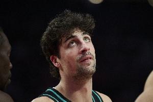 开拓者失利原因剖析：阿夫迪亚天赋不足 三分失误成克星