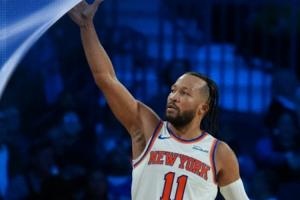 尼克斯五虎出击首战告捷！CJ+奥孔武无力阻挡胜势