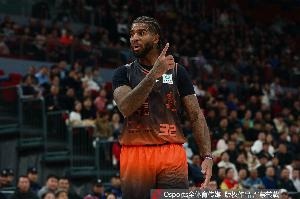 复出即爆发！克里斯29分钟砍下23分9篮板