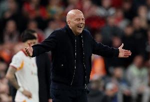 斯洛特：赛季缩影——双门神缺阵仍拿下胜利