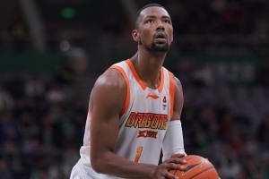 34分14板+20正负值！贾尔斯独揽34分助江苏大胜四川