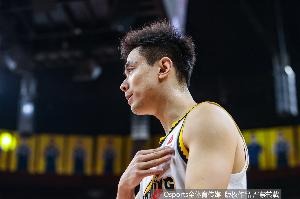 赵继伟赛后简短回应：只想开溜