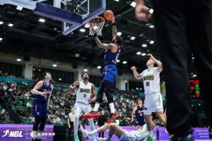 香港金牛总比分2-0领先 117-65力克上海玄鸟夺赛点