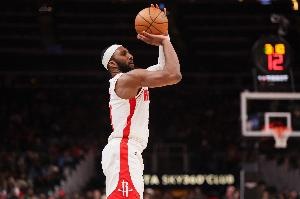 奥科吉半场数据亮眼：7分2断效率高