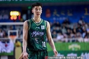 郭昊文首节火力全开失败，4投零命中仅罚进3分，正负值-10创场惨案