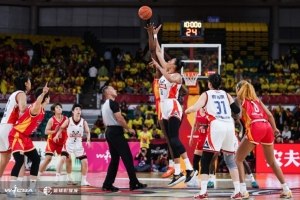 🏀WCBA总决赛-四川第三节一波流大胜山西先拿赛点 坎贝奇29+10