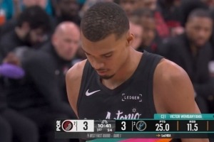 文班亚马罚球破纪录 季后赛首秀即获个人首分