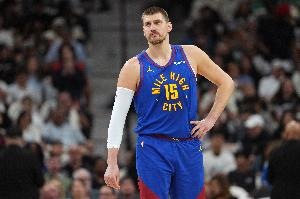 历史级别的全能表现：约基奇两季霸占20+10+10+60%+记录