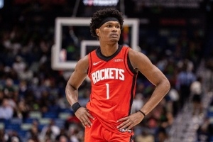 9次入选最佳防守阵容 阿门获托尼·阿伦全方位认可