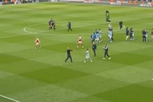 瓜迪奥拉赛后呼吁球迷为B席鼓掌，球员将在今夏离队