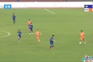 闽超福州揭幕战人气爆棚51342人破纪录