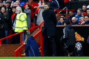 阿森纳曼城对决失利，联赛两连败曼联独善其身