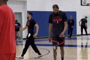 火箭训练花絮：杜兰特状态恢复顺利 无跛行迹象