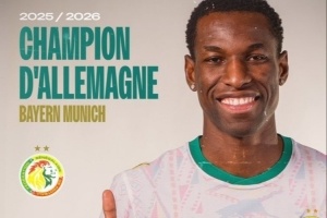 杰克逊第2次问鼎赛季冠军：塞内加尔为拜仁德甲登顶点赞