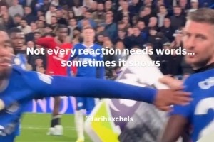 福法纳遭换下，未与罗塞尼尔团队打招呼引关注