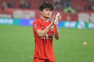 海港1-1泰山，杨希首球献艺，李帅发起庆功红包