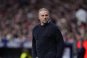 巴萨防守策略：卡拉斯科建议门将与后防协同调整以提升稳固性