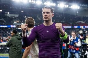 又见历史！诺伊尔13冠平穆勒，德甲最佳成就是否改写