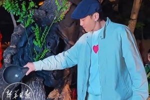 何润东探访项羽故里，为古槐献爱心