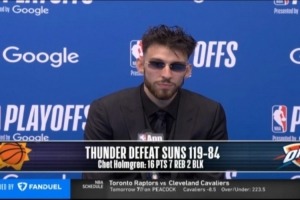 切特谈亚历山大攻防两端表现，强调团队协作