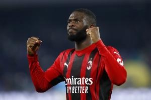 托莫里：足球逆转巧手，维罗纳即战场