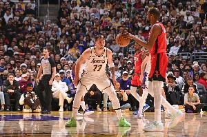 东契奇和杜兰特或将在G2回归 詹姆斯或可替补