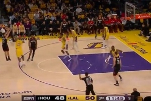 谢泼德三分反超！火箭率先发力胜湖人