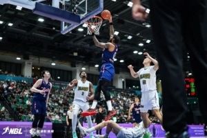 香港金牛力克上海玄鸟 2-0领先夺得赛点