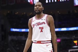 杜兰特伤情令人遗憾，对错过比赛非常失望