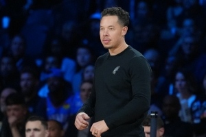 米奇点评激战：队员勇猛 球队进步空间大