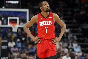 解析：本赛季 杜兰特始终对火箭方方面面予以关照