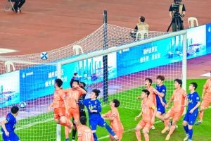 厦门主场3-0力克福州，叶煌鑫首开纪录，江泽源扩大领先